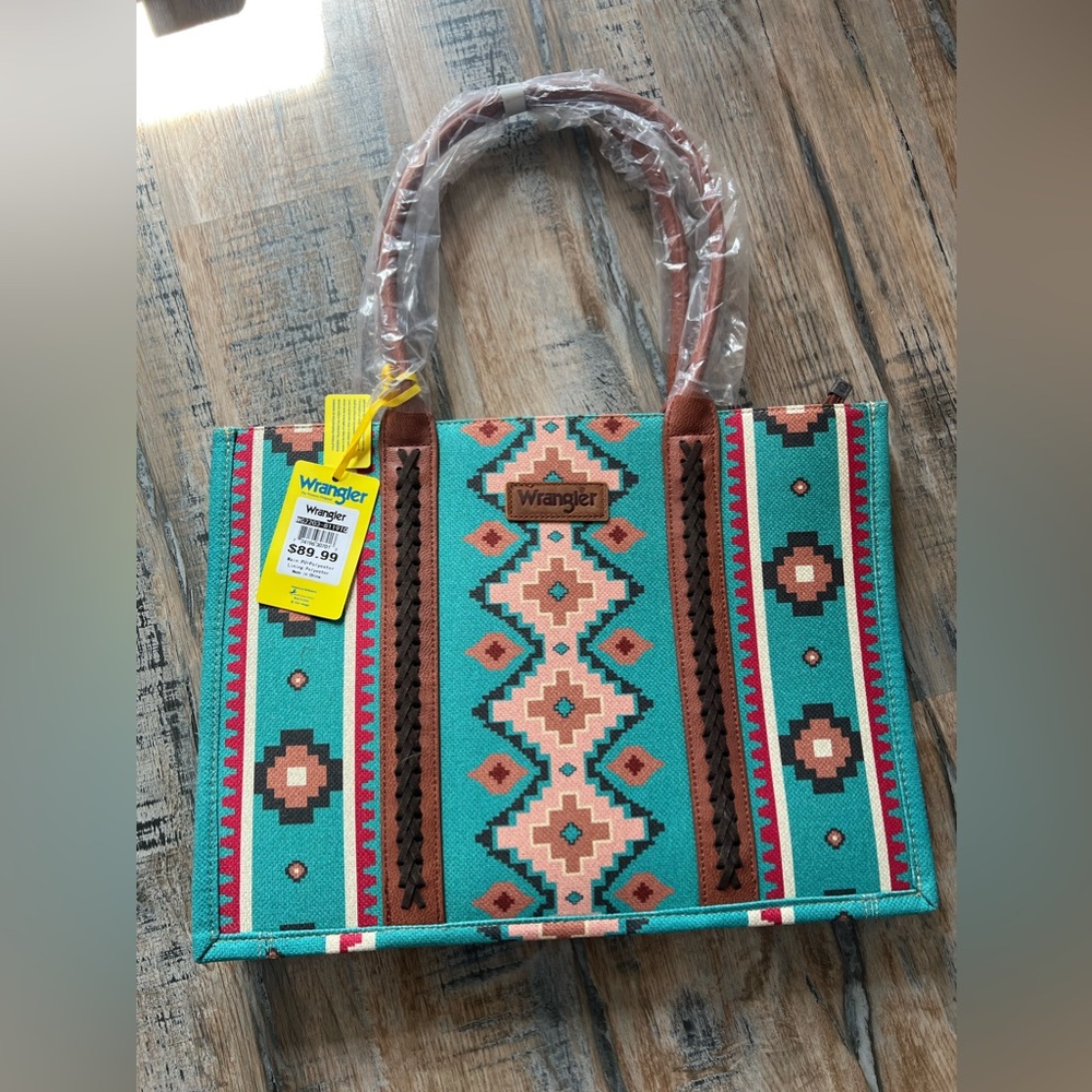 NWT WRANGLER BAG